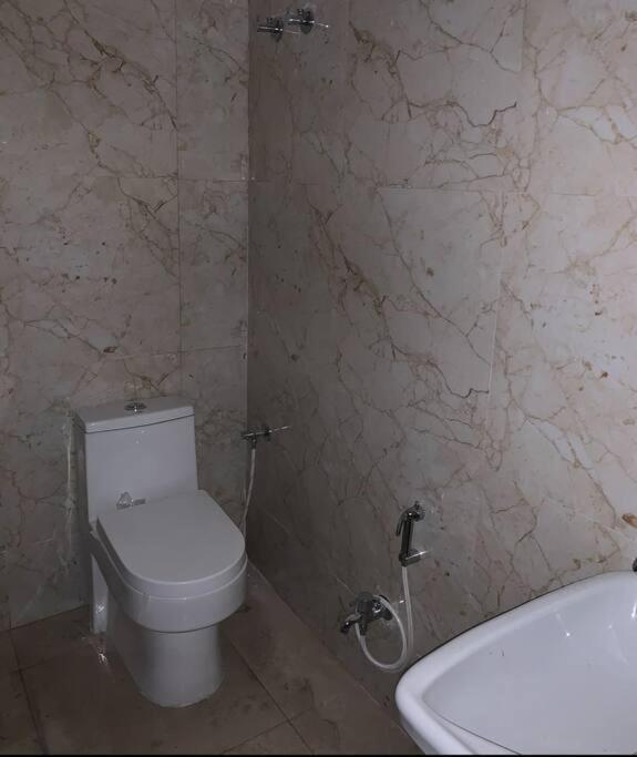 Furnished Villa Near Airport, Away From City Bhopal Ngoại thất bức ảnh
